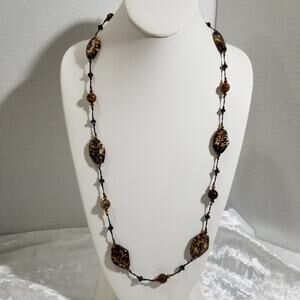 Premier brown beaded necklace signed 15'' 1.1702